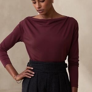 Banana Republic Crepe Off The Shoulder Top Size Small Dark Cherry NWOT NEW FLAW